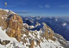 Mein Werdenfelser Land - Zugspitze mit Gipfelkreuz.JPG