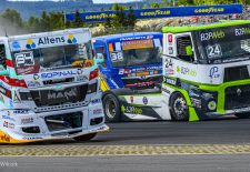 Sport, Motorsport - Trucksport / TRUCK RACING - Motorsport in XXL_Spektakulärer Kampf um die Spitze