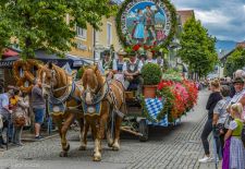 Germisch-Partenkirchen - Großer Festumzug der Gaujugend durch Garmisch