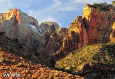Impressionen vom Nationalpark Zion - Felsformationen entlang des Scenic Drive.JPG