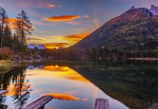 Urlaub im Berchtesgadener Land - Sonnenaufgang am Hintersee, Ramsau