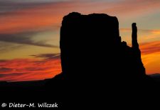 Spectacular Rock Formations in the Western US - Monument Valley Tribal Park, Utah.JPG