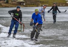 Germisch-Partenkirchen - Eishockey-Nachwuchs am Riessersee