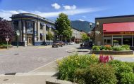 Städte, Kanada - British Columbia Revelstoke - Town Centre 03.JPG