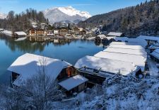 Berchtesgaden - Winterromance with boathouses at Lake Koenigssee, Schoenau