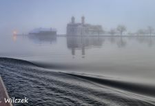 Weißblaue Impressionen vom Königssee - Morgennebel bei der Schiffstour nach St. Bartholomä.JPG