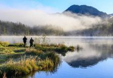Angler am mystischen Hintersee
