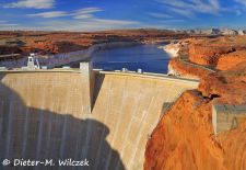 Impressionen am Lake Powell - Glen Canyon NRA, Glen Canyon Dam.JPG