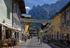 Unterwegs im Werdenfelser Land - In der Altstadt von Mittenwald