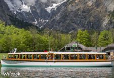 Weißblaue Impressionen vom Königssee - Ausflugsschiff am Anleger St. Bartholomä.JPG