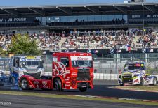 Sport, Motorsport - Trucksport / TRUCK RACING - Motorsport in XXL_Der Favorit setzt sich durch und gewinnt