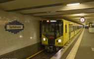 Fahrzeuge, Schienenfahrzeuge - Straßenbahnfahrzeuge  U-Bahn Berlin 01.JPG