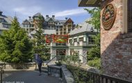 Städte, Kanada - British Columbia  Whistler - Town Centre 02.JPG