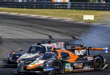 PROTOTYPE RACING am Nürburgring - Verbremser am Ende der langen Geraden