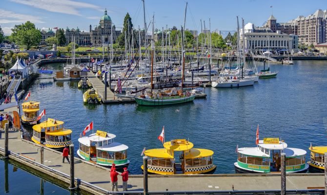 Städte, Kanada - British Columbia / Whistler - Town Centre 02