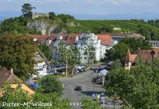 Europastadt Breisach am Rhein - Unterstadt mit Eckartsberg.JPG