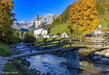 Servus im Bergsteigerdorf Ramsau - Berühmter Malerwinkel mit der Pfarrkirche St. Sebastian