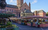 Rheinland-Pfalz, Mainz - Innenstadt / Wochenmarkt 01