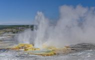 Wyoming, Northwest - Yellowstone National Park Clepsydra Geyser 01.JPG